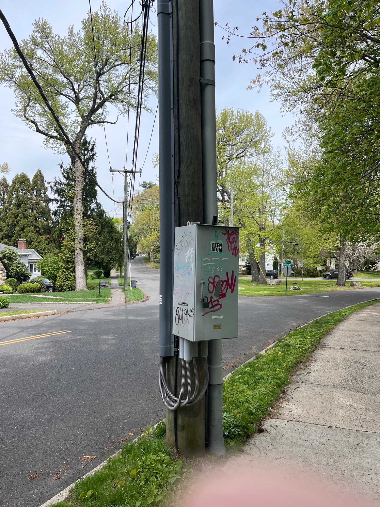 Photo 1 of 2: 93 Loughlin Avenue